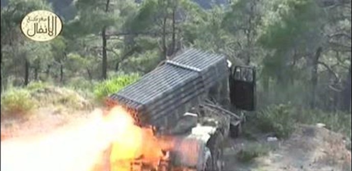  'Syrian rebels stage major attacks against Assad forces'