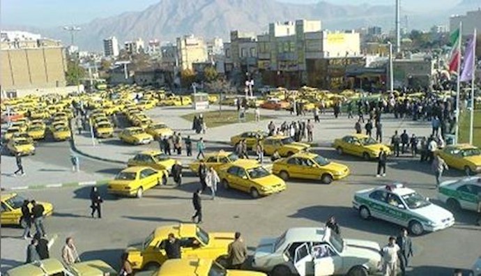 Iran: taxi drivers stage protest gathering in Khoram Abad