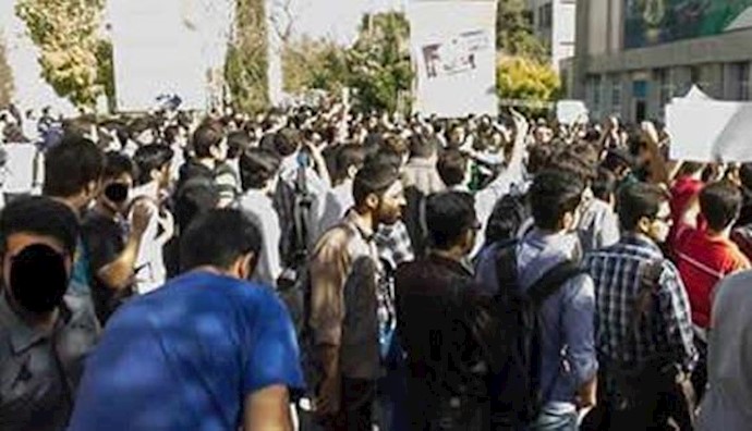 Iran: Poly-Tech University students disrupt introduction program for new caretaker