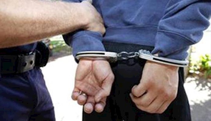 Iran: 11 Internet activists condemned to jail terms