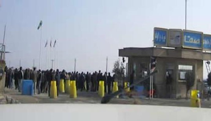 Iran: Hundreds of Safa Pipe Company workers on strike in city southwest of Tehran