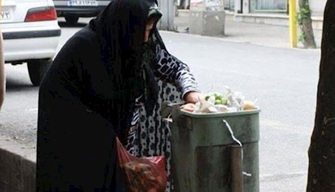  'Poverty forcing Iranians to literally search trash for food'