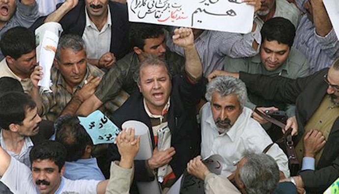 Iran: Pakdasht Punel Company’s expelled workers hold protest gathering