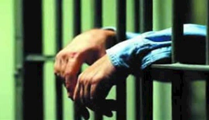 12 bloggers in Iran condemned to 135 years in jail