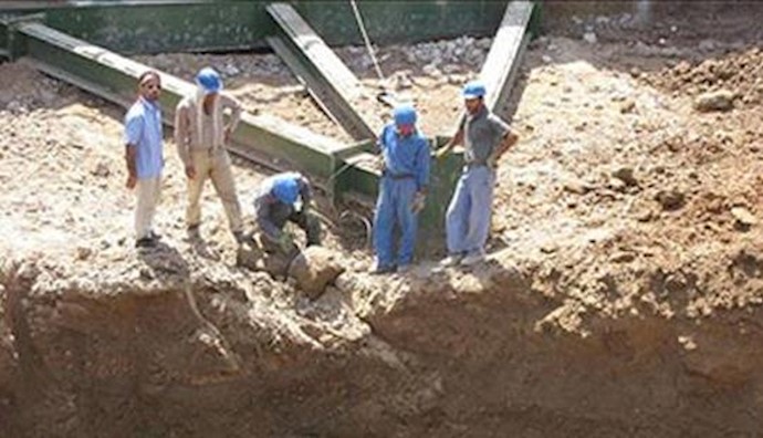 Iran: Ahvaz metro contract workers hold protest rally