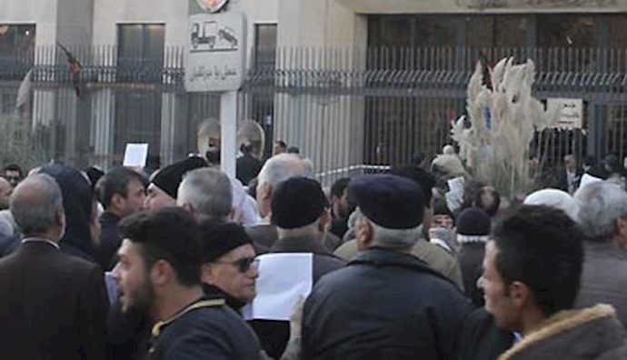 Iran: expelled workers of Kuhrang Dairy Company hold protest rally in Shahr-e Kord