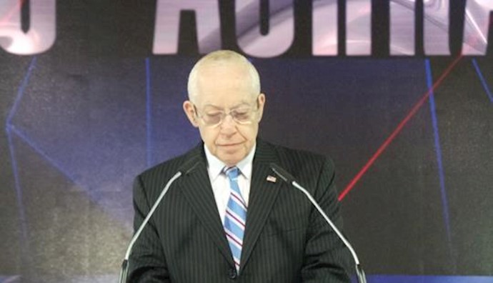  'Michael Mukasey'