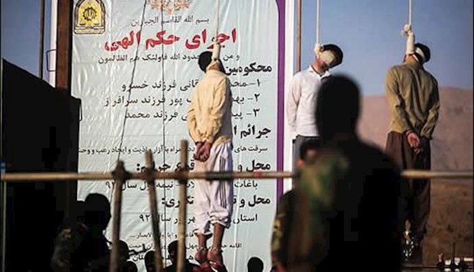 3 inmates hanged in public in Shiraz, Iran