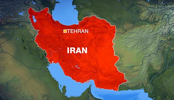 Iran: Tehran residents clash with plainclothes agents in square