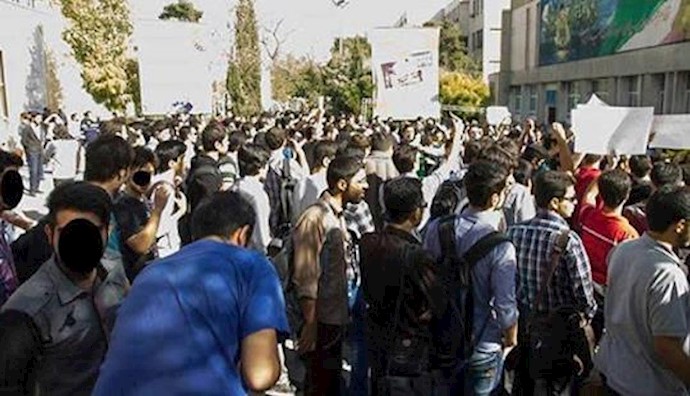 Iran: more protests & strikes reported from major cities