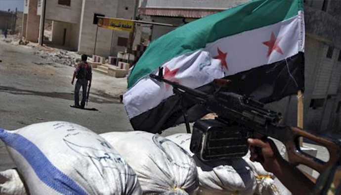 Assad military center destroyed by Syria rebels in Hama