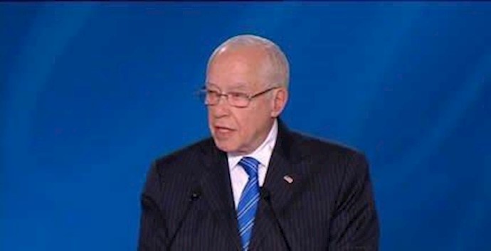  'Michael Mukasey Former US attorney General'