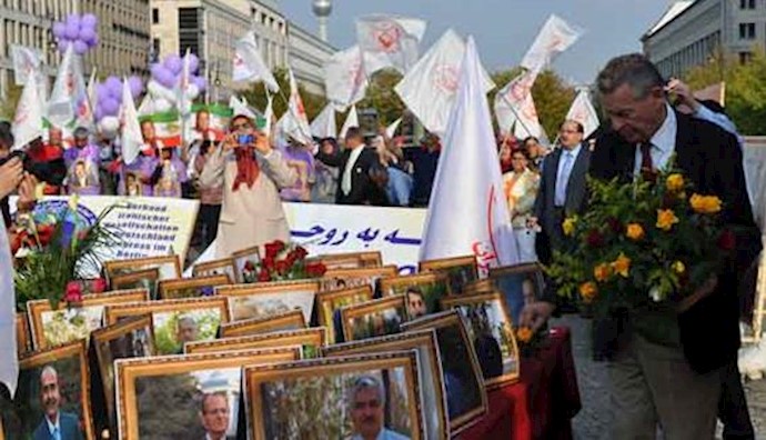  'Iranians celebrating 50th founding anniversary of PMOI-MEK'