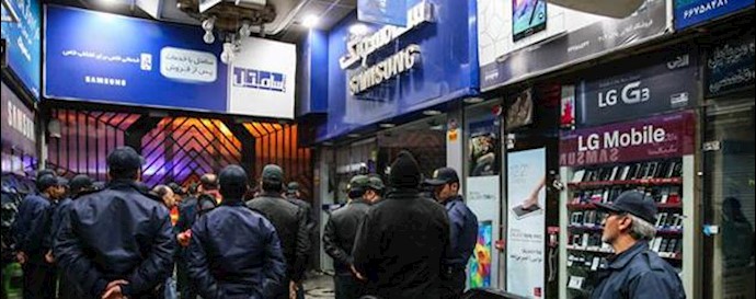 Iran shops and boutiques’ owners protest the annoying inspectors