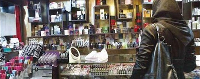 Tehran shop owners clash with government agents