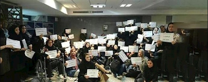 Girl college students clash with security agents in southwest Iran