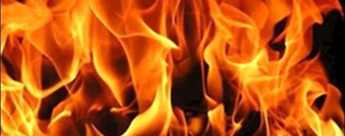 Iran: 45-year old man sets himself ablaze outside judiciary