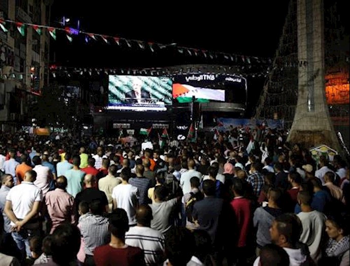 Abbas seeks full status as Palestinian flag flies at UN