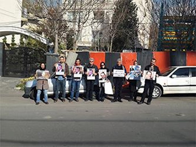 Iran: call for release of political prisoners’ families arrested outside of Evin Prison