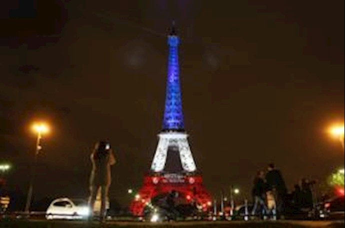 France strikes IS as global resolve to defeat jihadists intensifies