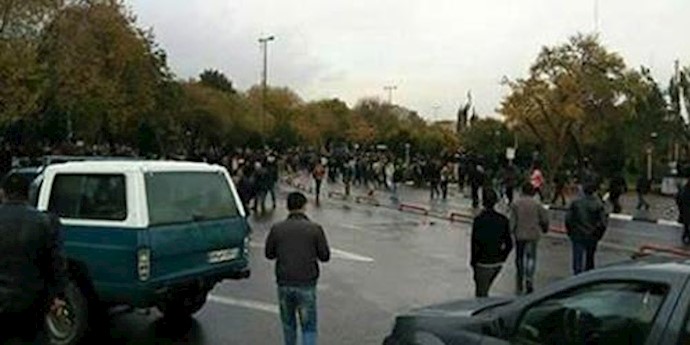 Iran: Qom locals rally in solidarity with ethnic Azeris