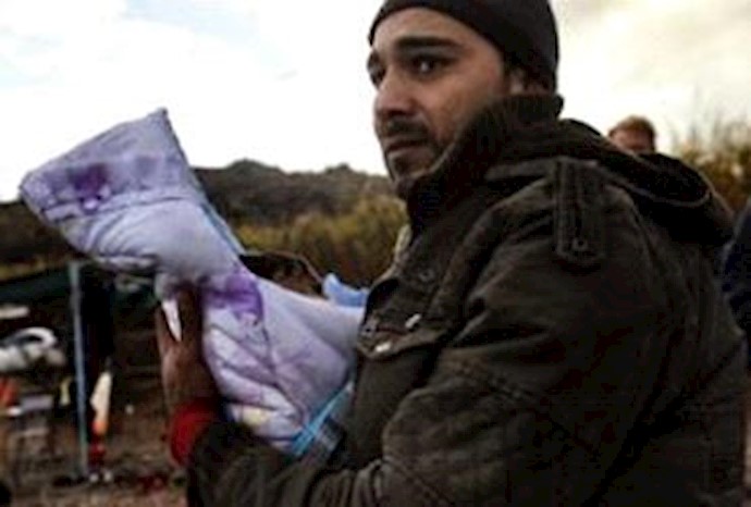 18 migrants die as boat sinks off Turkey