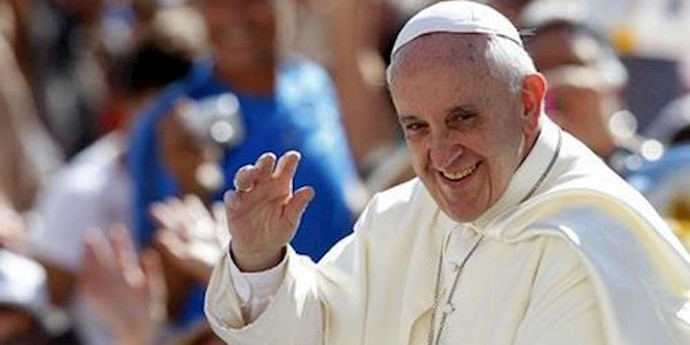 Pope Francis laments Christmas festivities while ’the whole world is at war’