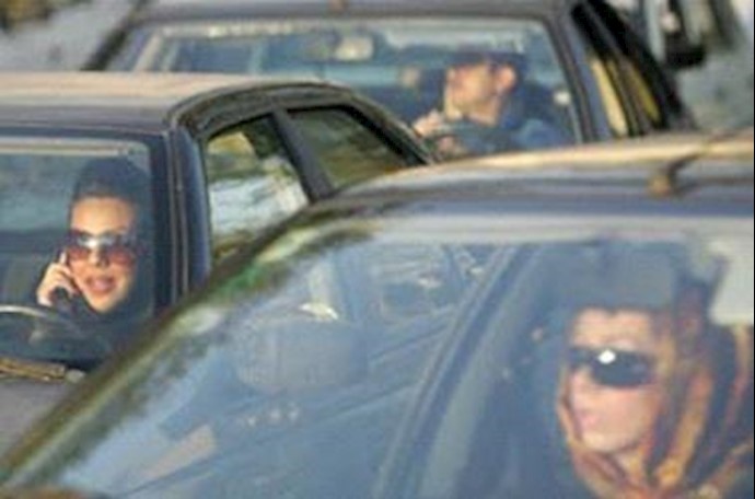 Thousands of cars hold by regime’s security guards for women’s veil check