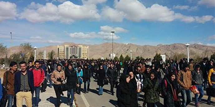 Iran demonstration; more than 2,000 students chant ’until death, we don’t accept contempt’