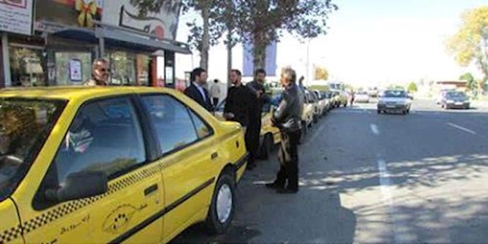 Iran: workers, taxi drivers on strike in two cities