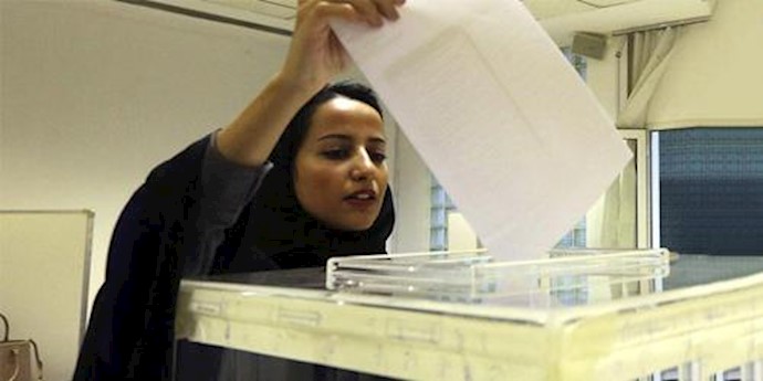  'Saudi women vote at a polling center during the municipal elections, in Riyadh, Saudi Arabia'