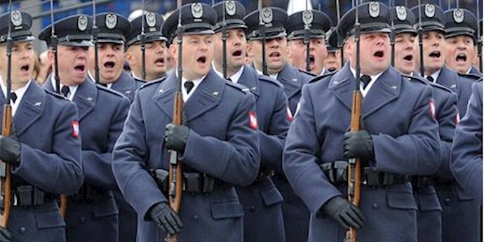 Poland considers asking for access to NATO nuclear weapons
