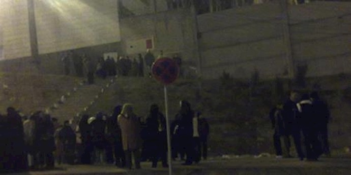 Iran: Henchmen’s raid on political prisoner in the notorious Evin Prison in Tehran