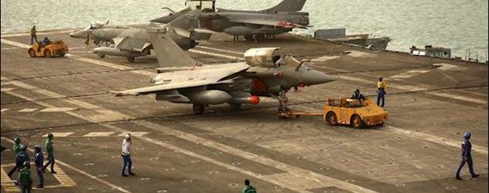  'French Navy aircraft carrier Charles de Gaulle in Persian Gulf'