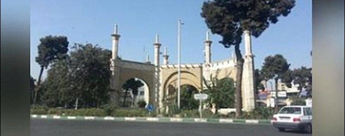 Tehran: Construction workers clash with city authorities