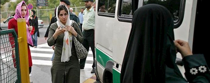 Suppressive State Security Forces assault and arrest of a woman in Tehran