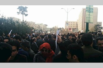 Furious protest of thousands of teachers in more than 20 Iranian cities