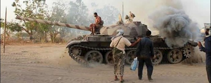  'Yemeni supporters of the popular resistance movement in the city of Aden '