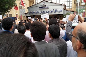 Iran: Khuzestan Teachers’ protest demanding job security