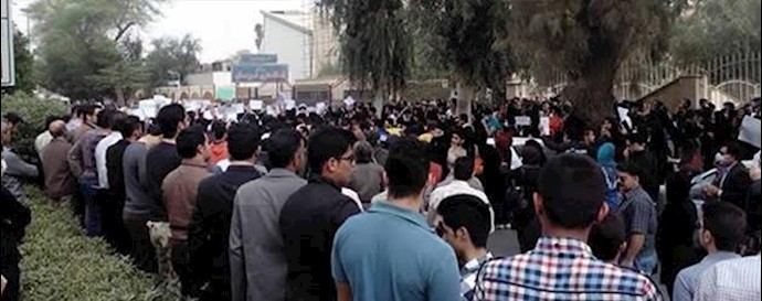 Large number of youth in Ahwaz arrested; call for their immediate release