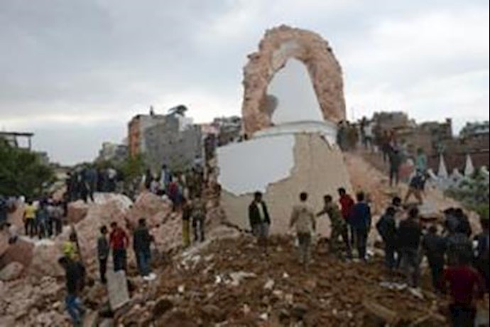 Frantic search for Nepal quake survivors as toll tops 2,000
