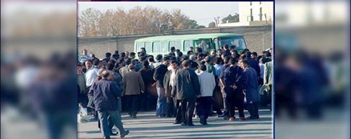 Iran, Isfahan: Gathering of workers of Pakman Company in Isfahan