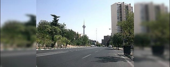 Tehran – Young brave girls attack plain cloth and suppressive security agents in Ponak Street