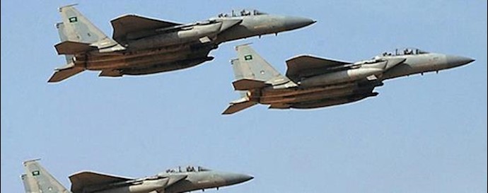 Saudi-led air strikes hit Yemeni capital, ships shell Aden-residents