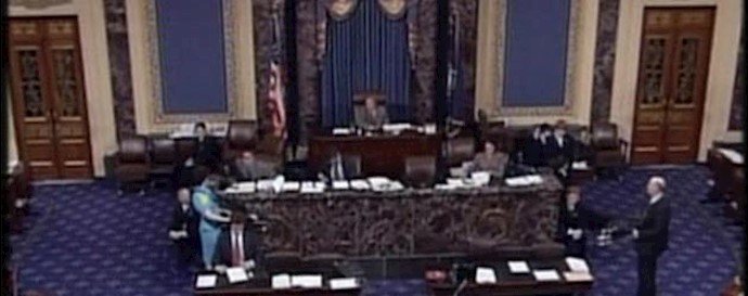 Obama faces Democrat defiance in Congress over Iran deal