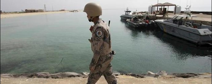  'A Saudi borde guard patrols Saudi Arabia borders'
