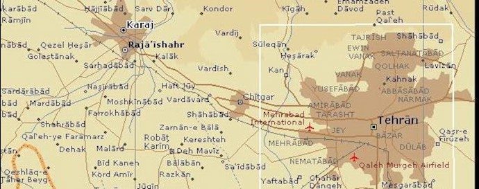 Iran: Welcoming president Rouhani by setting on fire the state made banners