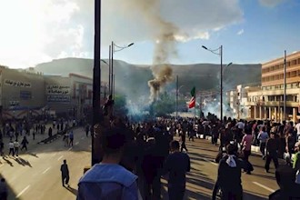 Mahabad protest against assault by an intelligence ministry agent on a young girl leading to her tragic death