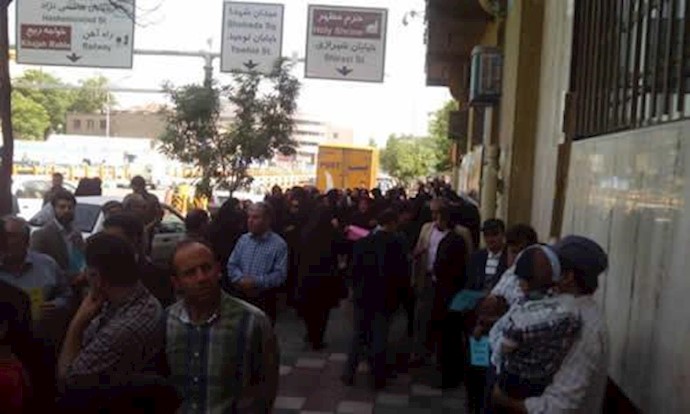 Iran: Teachers ignore mullahs’ intimidation, joining the nationwide protest