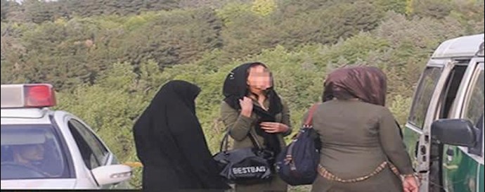 Tehran: Basij agents fled after confronting angry youth park.
